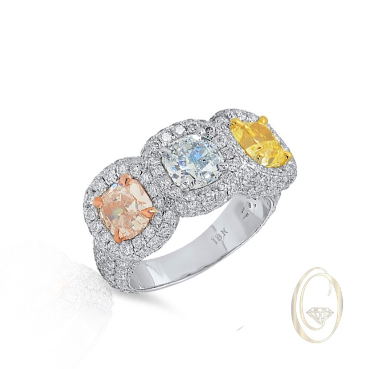 18K THREE-STONE FANCY COLOR DIAMOND RING