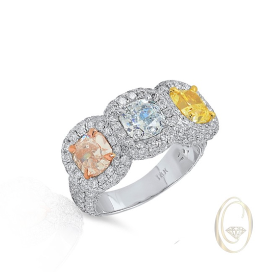 18K THREE-STONE FANCY COLOR DIAMOND RING